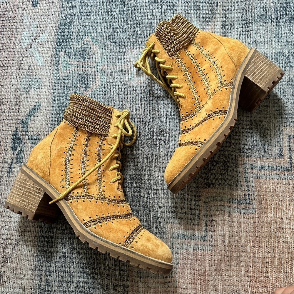 Anthropologie Silent D Bestie Bootie Honey Macramé Trim Lace Up Tan sz 40